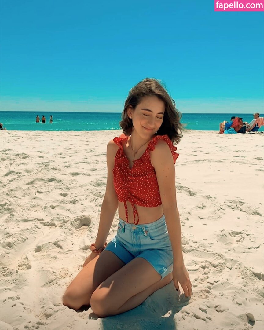 143joannagc / Joanna Crauswell Nude Leaked OnlyFans Photo #123