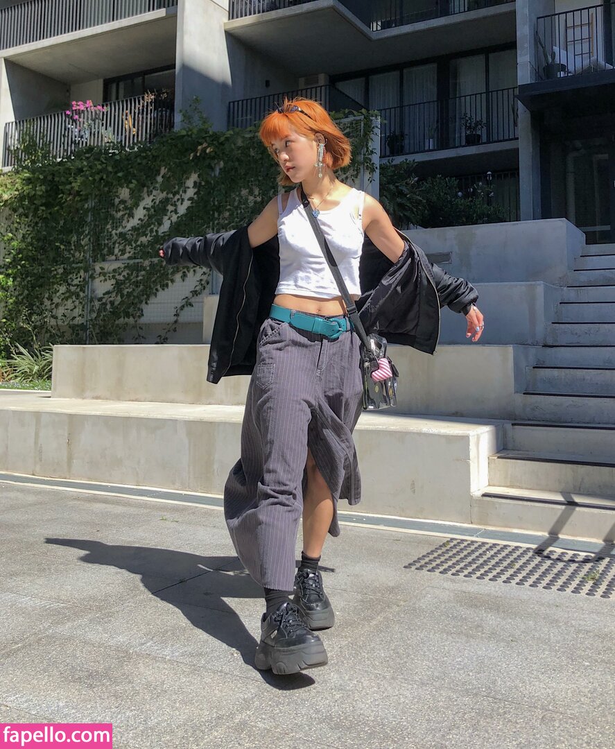 14strk / Elle Hioe / itselleokay Nude Leaked  Photo #4