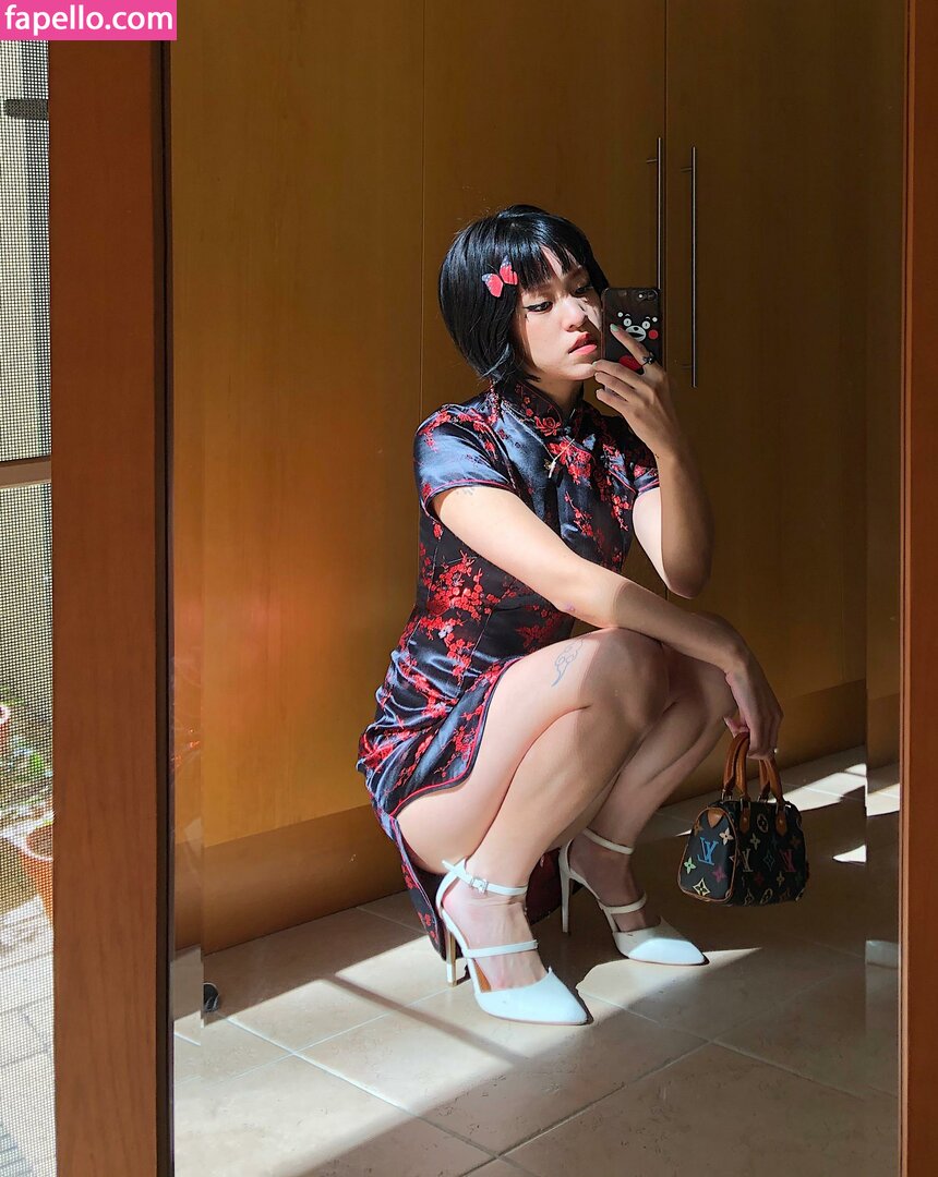 14strk / Elle Hioe / itselleokay Nude Leaked  Photo #29