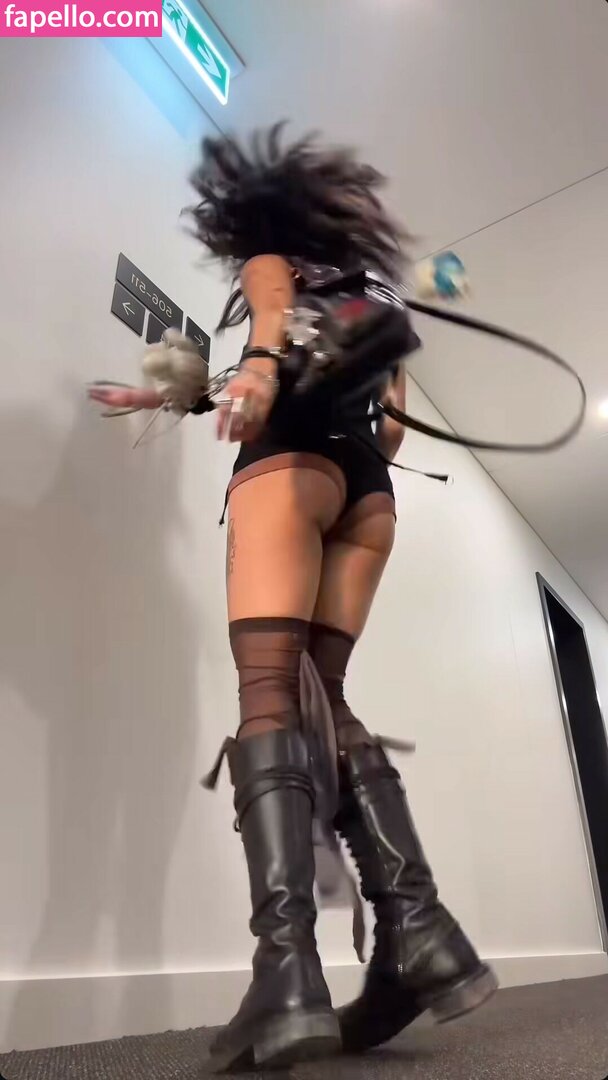 14strk / Elle Hioe / itselleokay Nude Leaked  Photo #35