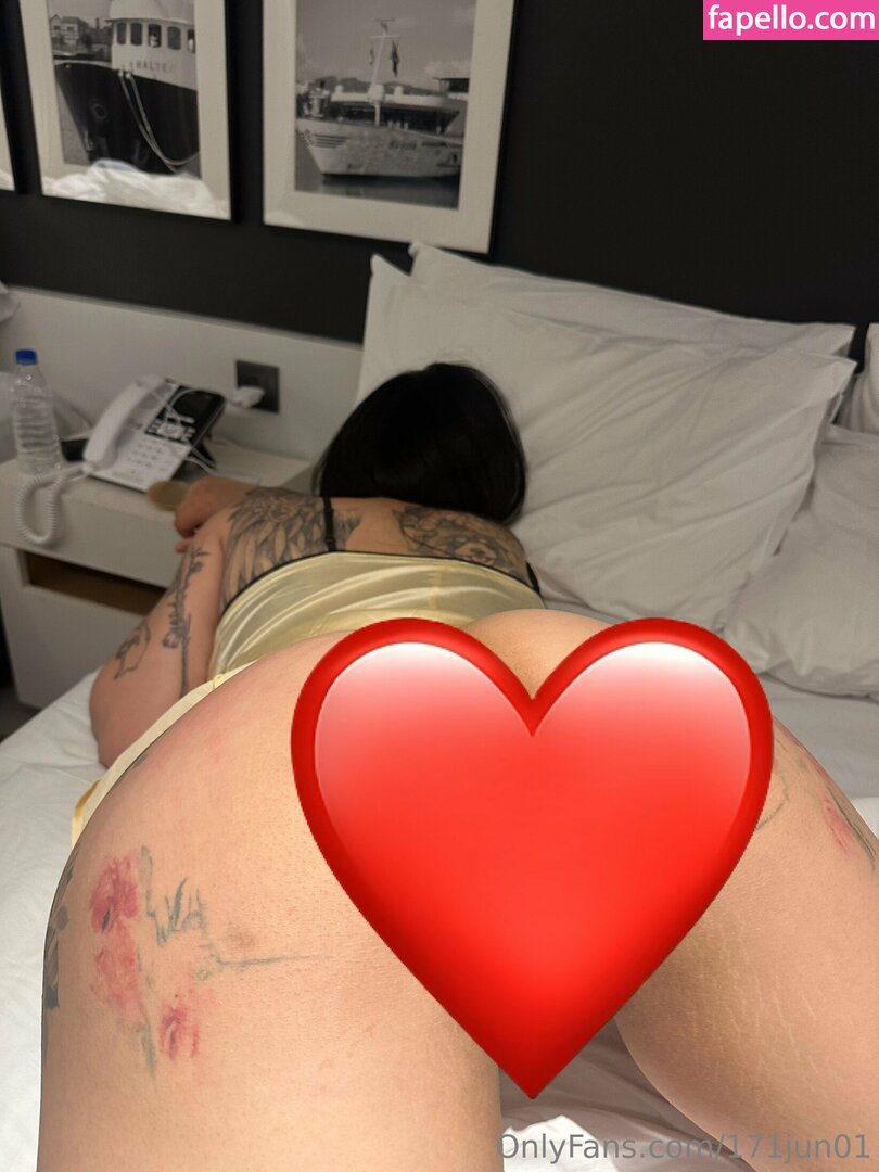 171jun1999 Nude Leaked  Photo #407