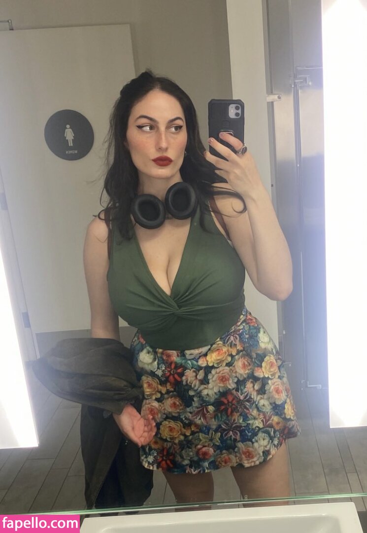 1929stockcrash / Levy Nude Leaked  Photo #11
