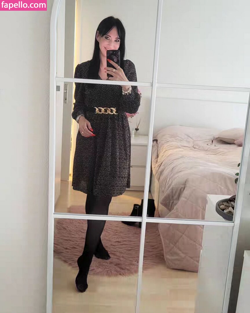 19th_nylon_lady82 / 19the_nylon_lady82 Nude Leaked  Photo #5