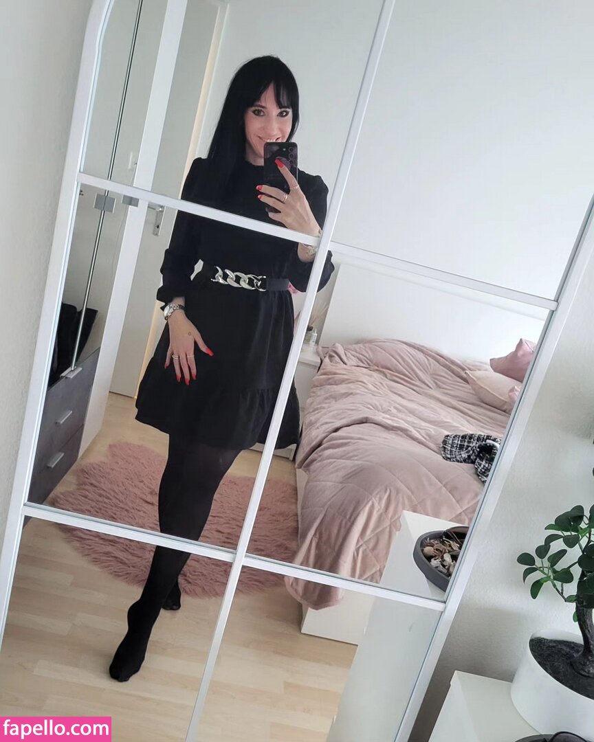 19th_nylon_lady82 / 19the_nylon_lady82 Nude Leaked  Photo #43