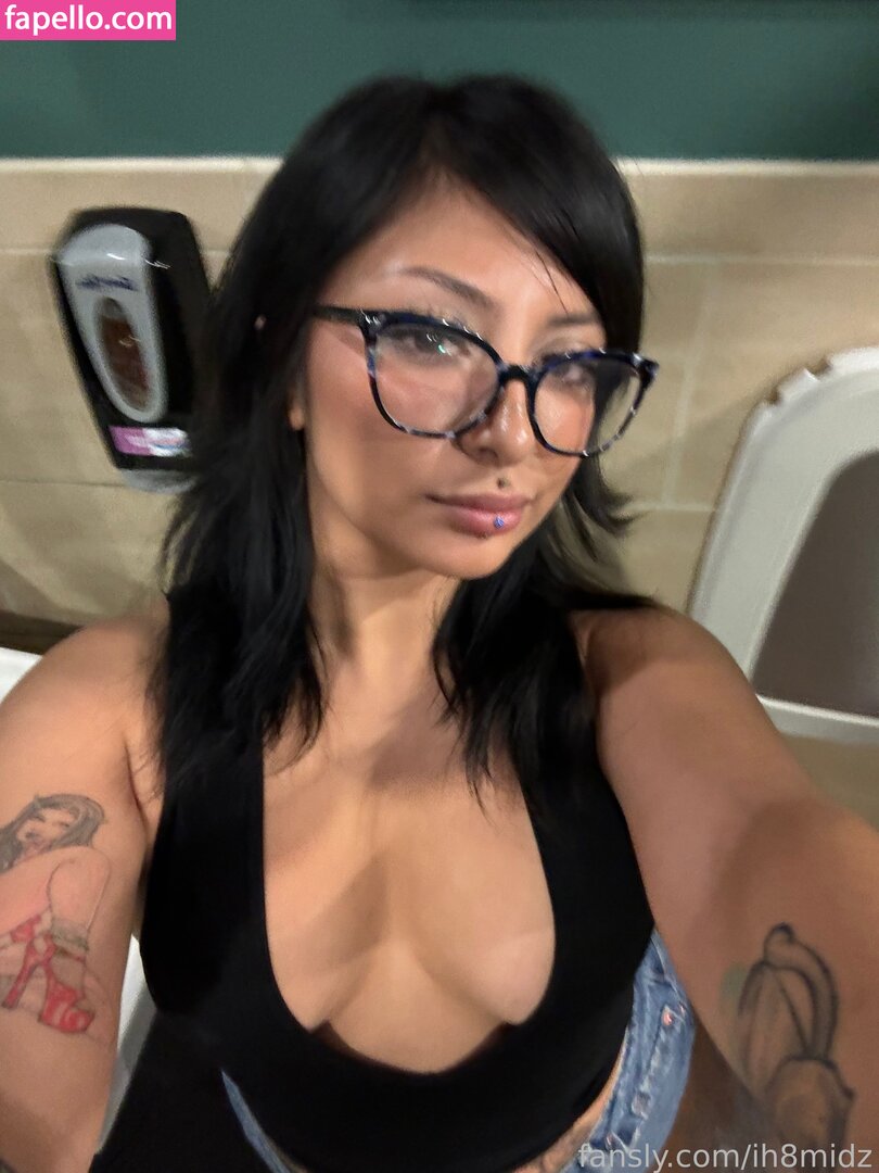 210chica / Ih8midz / _ih8midz Nude Leaked  Photo #10