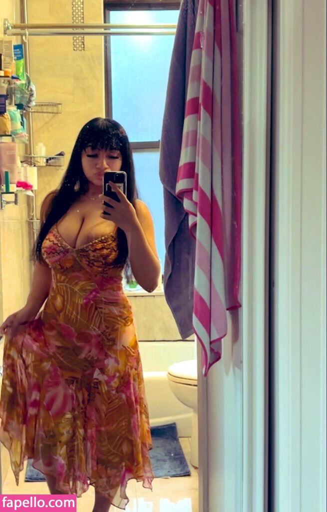 333vanna / luv333vana Nude Leaked  Photo #1