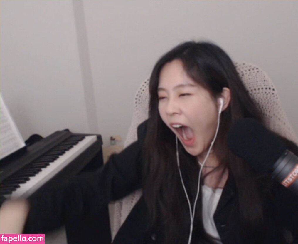 39daph Nude Leaked OnlyFans Photo #116