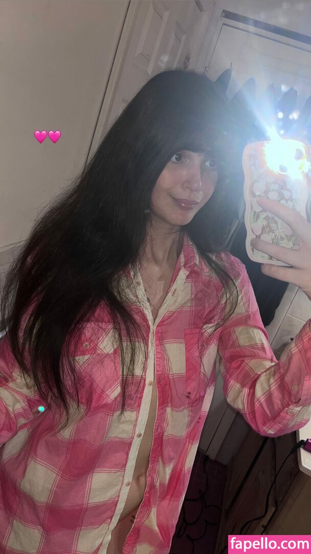 7.32am / agirlcried / pastelcigs / toonmood Nude Leaked  Photo #2