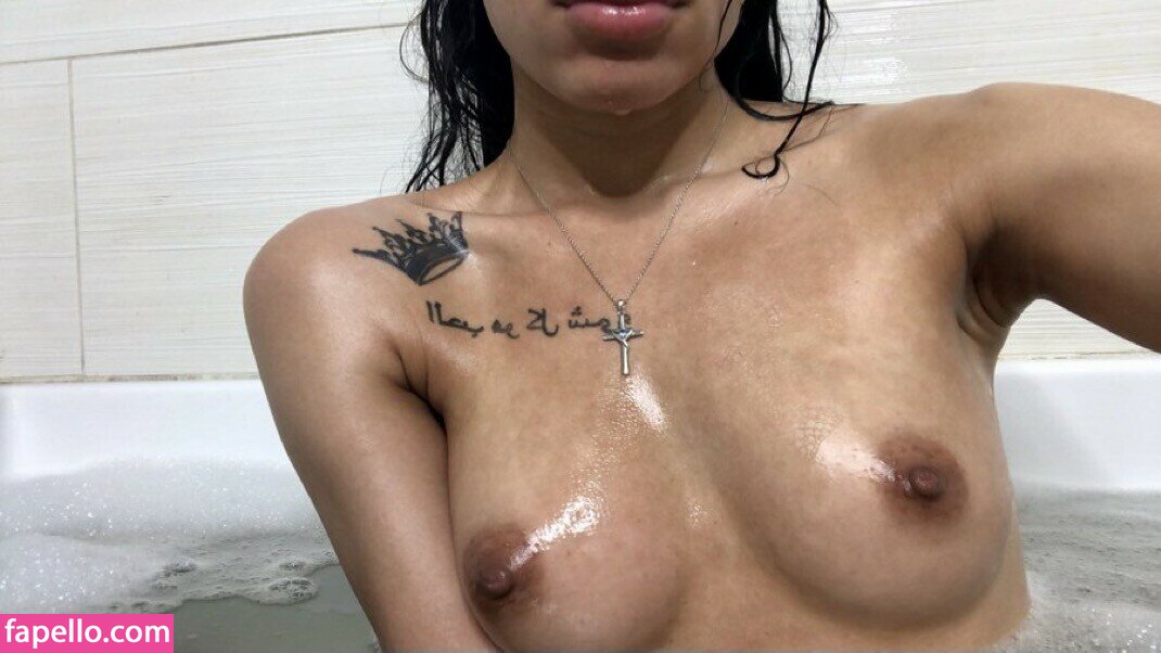aaliyah2wett / aliyah2wetttt Nude Leaked OnlyFans Photo #15
