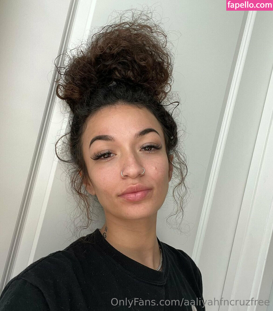 aaliyahfncruzfree / aaliyahfuckingcruz Nude Leaked OnlyFans Photo #34