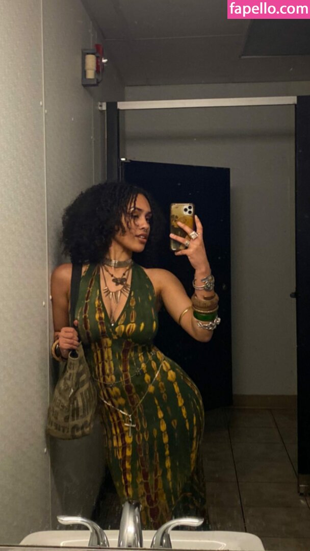 Aaliyeezy / theallierae Nude Leaked OnlyFans Photo #199