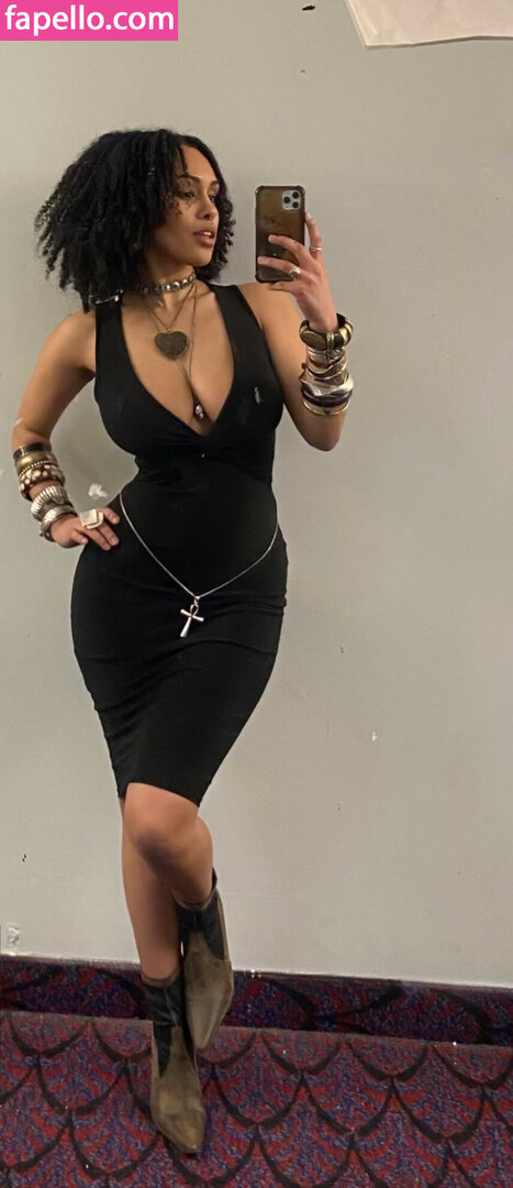 Aaliyeezy / theallierae Nude Leaked OnlyFans Photo #240