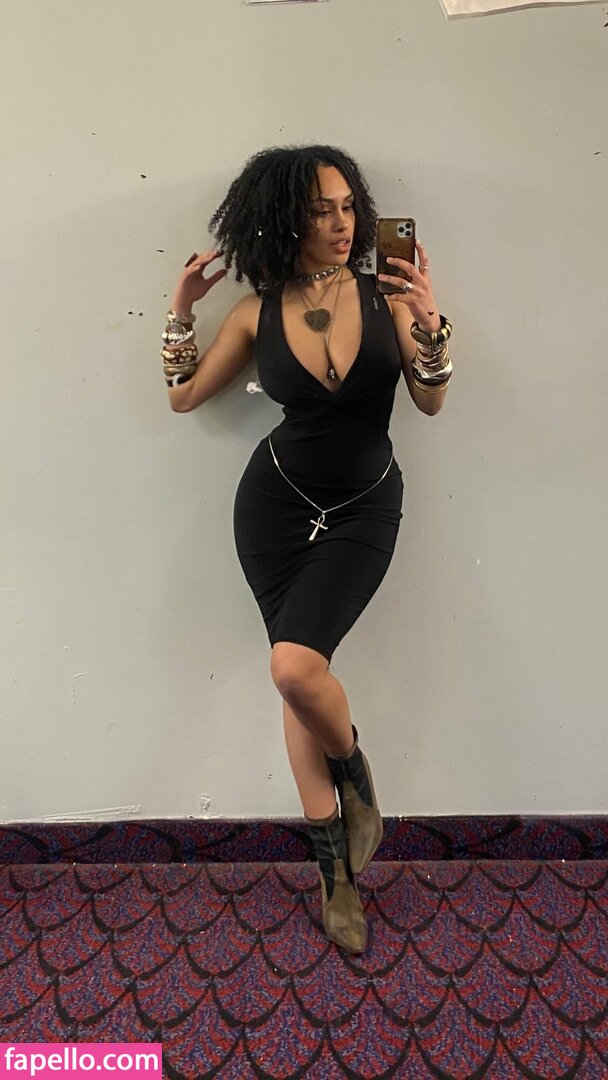 Aaliyeezy / theallierae Nude Leaked OnlyFans Photo #241