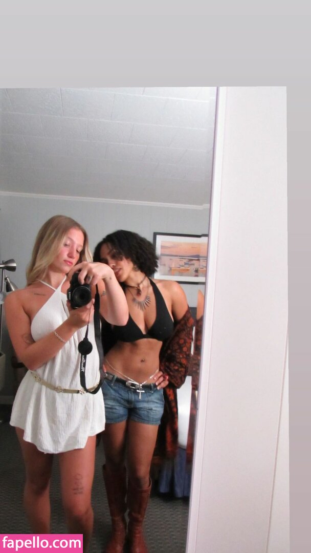 Aaliyeezy / theallierae Nude Leaked OnlyFans Photo #329