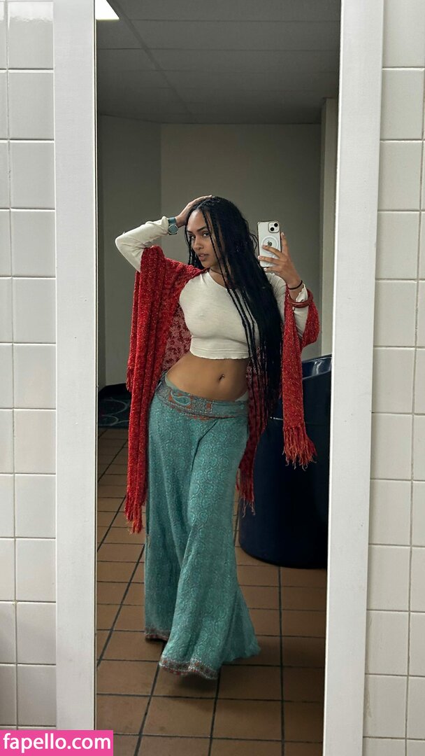 Aaliyeezy / theallierae Nude Leaked OnlyFans Photo #366