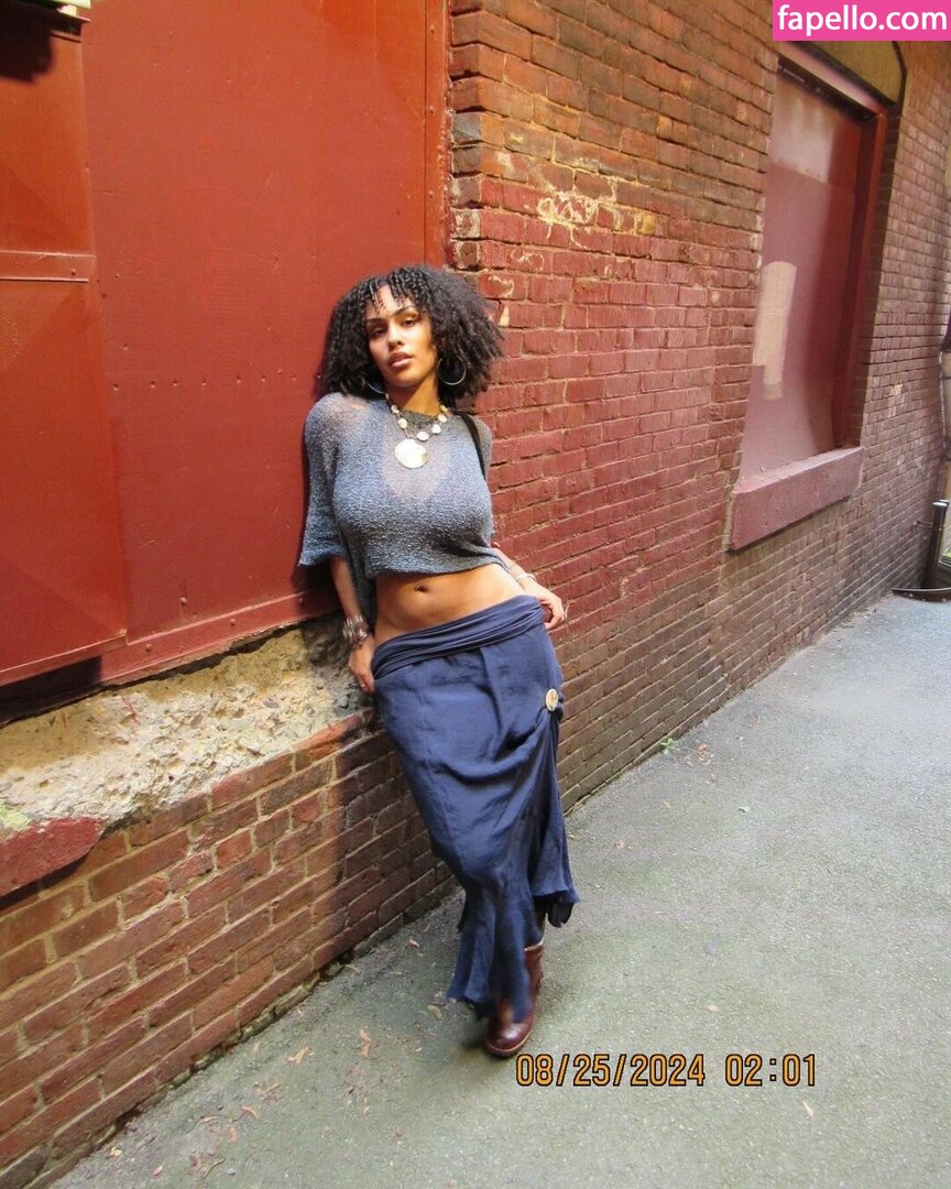 Aaliyeezy / theallierae Nude Leaked OnlyFans Photo #381