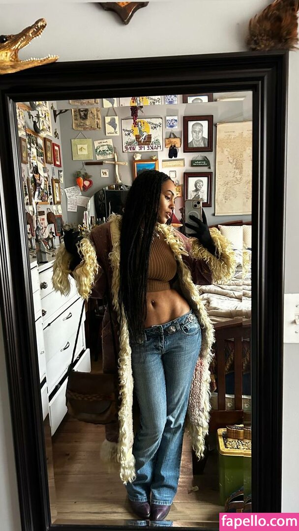 Aaliyeezy / theallierae Nude Leaked OnlyFans Photo #387