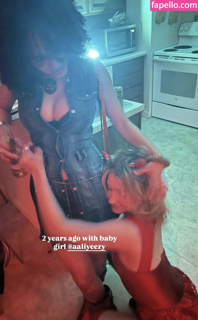 Aaliyeezy / theallierae Nude Leaked OnlyFans Photo #416