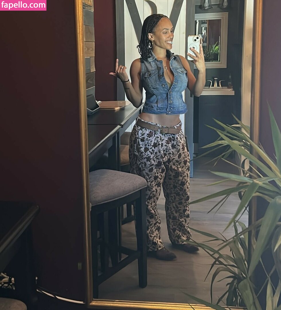 Aaliyeezy / theallierae Nude Leaked OnlyFans Photo #516