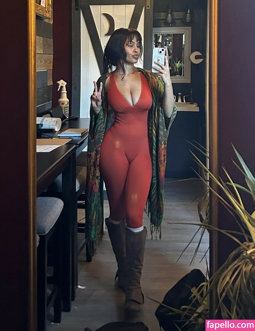 Aaliyeezy / theallierae Nude Leaked OnlyFans Photo #543