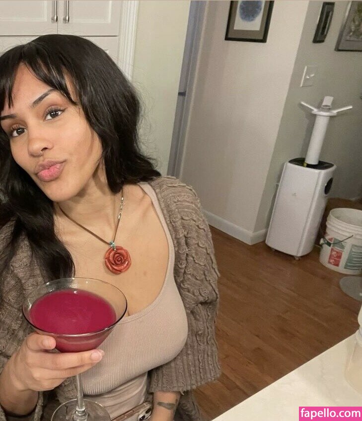 Aaliyeezy / theallierae Nude Leaked OnlyFans Photo #564