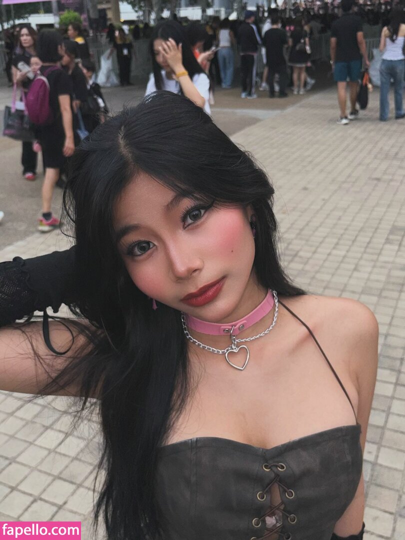 Saipetch B. / aaomhelloo Nude Leaked  Photo #9