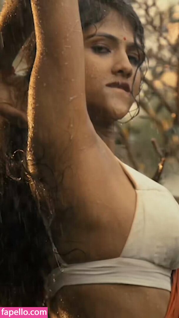 Aaradhya Devi Nude Leaked  Photo #14