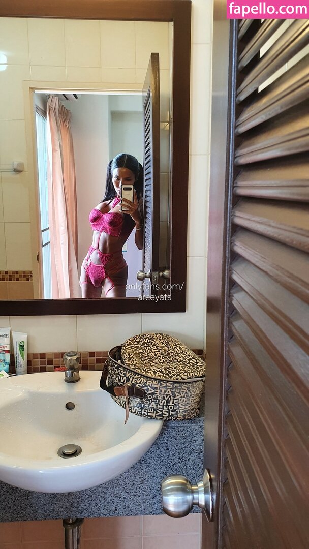 Aareya Nude Leaked  Photo #8