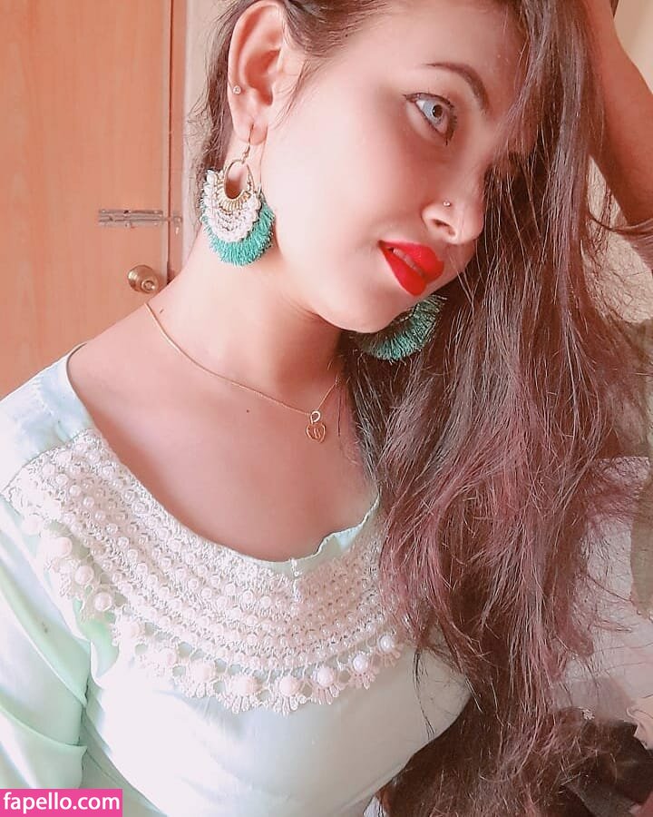 Aarohi Verma / aarohiverma001 Nude Leaked  Photo #4