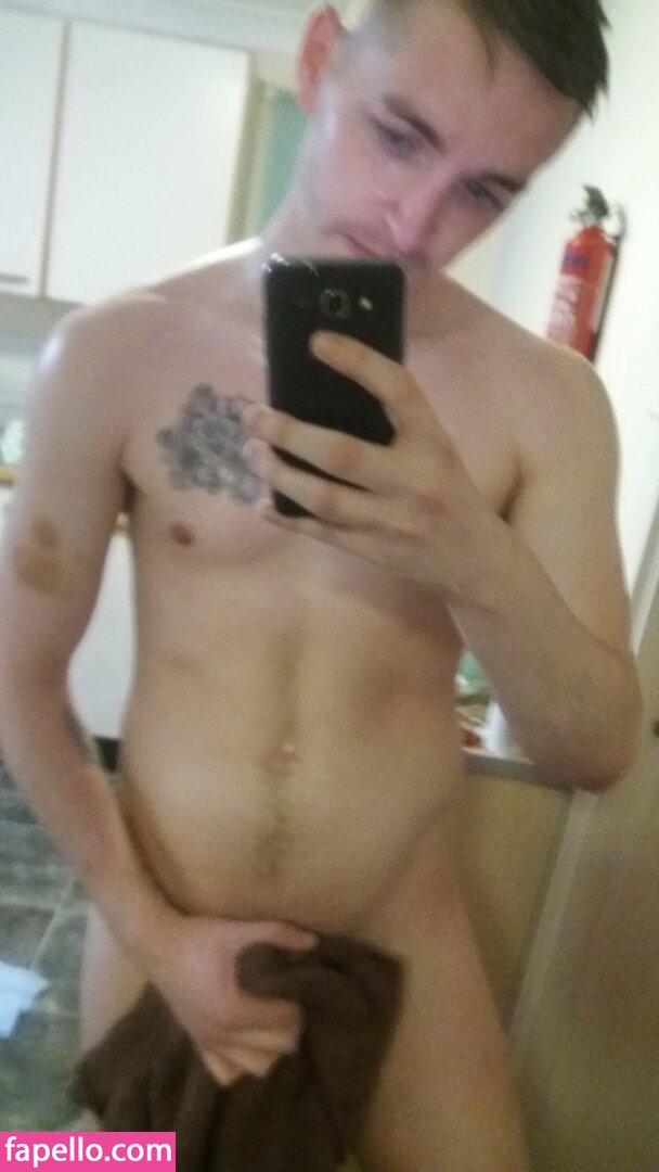 Aaron Longworth / aaron.longworth Nude Leaked  Photo #1