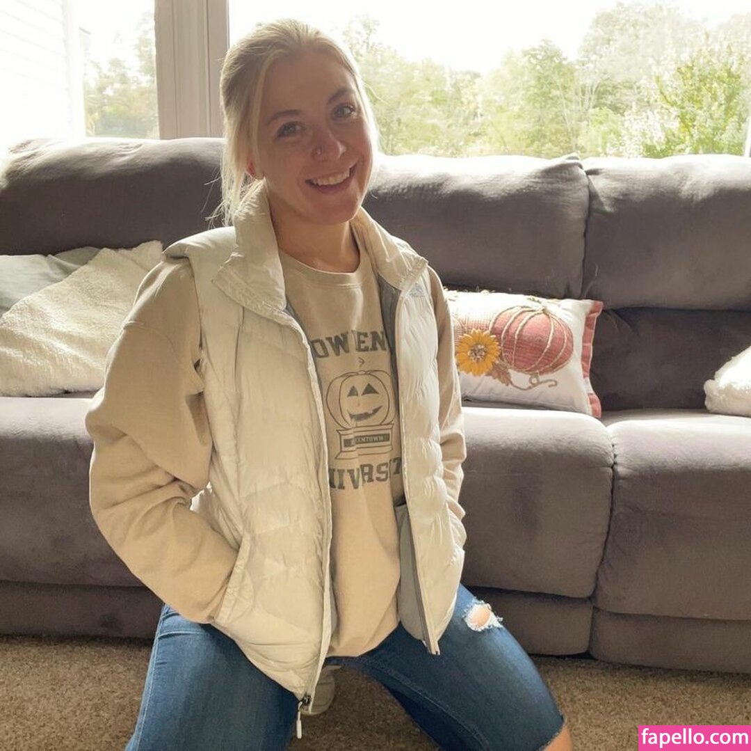 a_rogs_0922 / aautumn_blondie Nude Leaked OnlyFans Photo #2