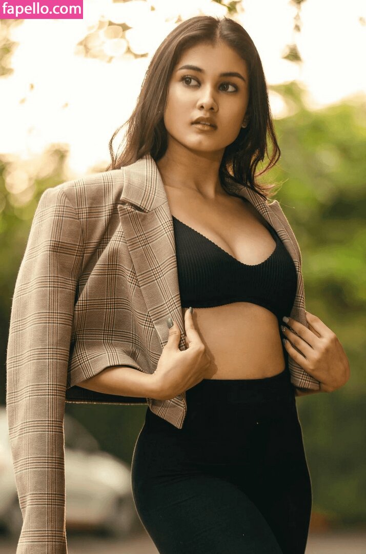 Aayushi Verma / aayushiivermaa Nude Leaked  Photo #5