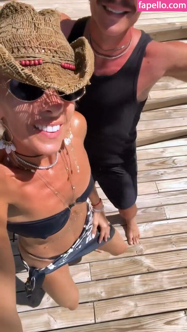 Adriane Galisteu / galisteuoficial Nude Leaked OnlyFans Photo #481