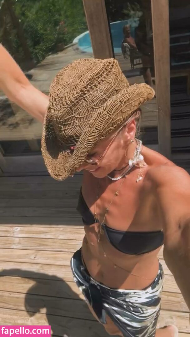 Adriane Galisteu / galisteuoficial Nude Leaked OnlyFans Photo #483