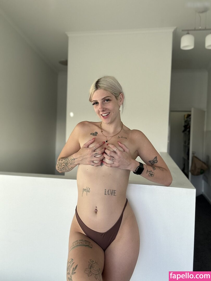 Aimee Mcallister / aimsmcallister / blondebabybabe Nude Leaked OnlyFans Photo #1