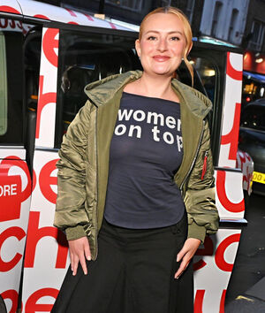 Amelia Dimoldenberg #860