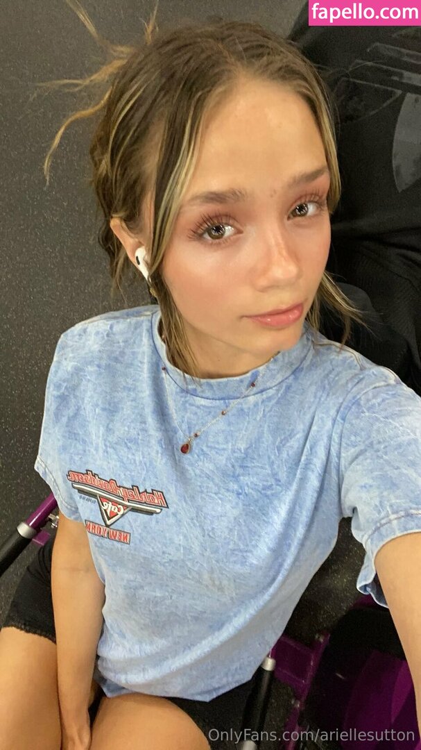 ariellesutton