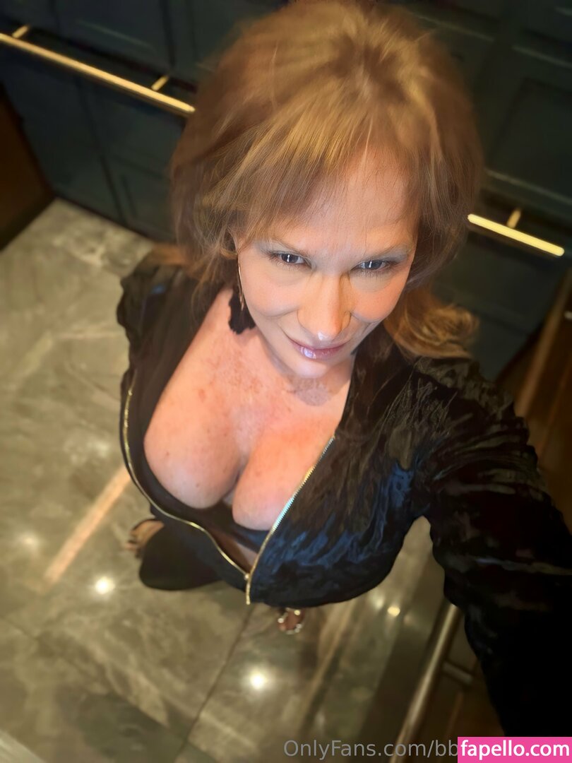 bbcloveslana / withloveleena Nude Leaked OnlyFans Photo #6