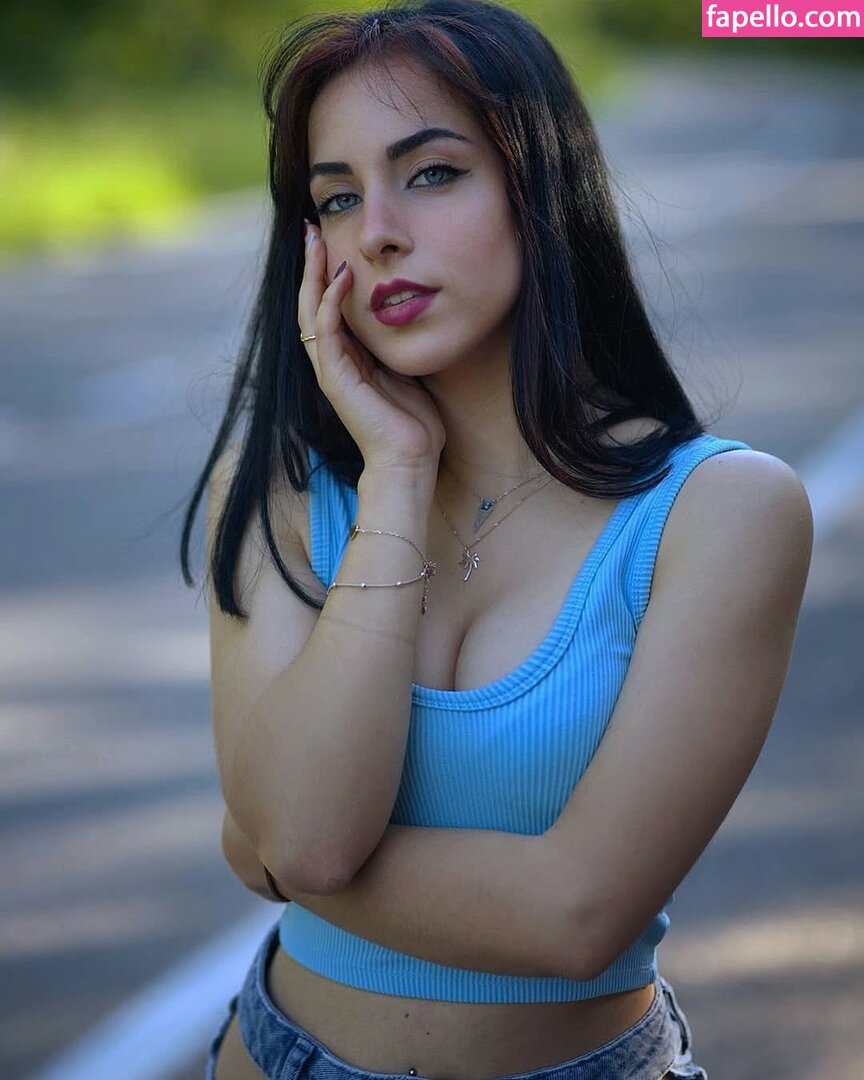 bbeeuuzz Nude Leaked OnlyFans Photo #3