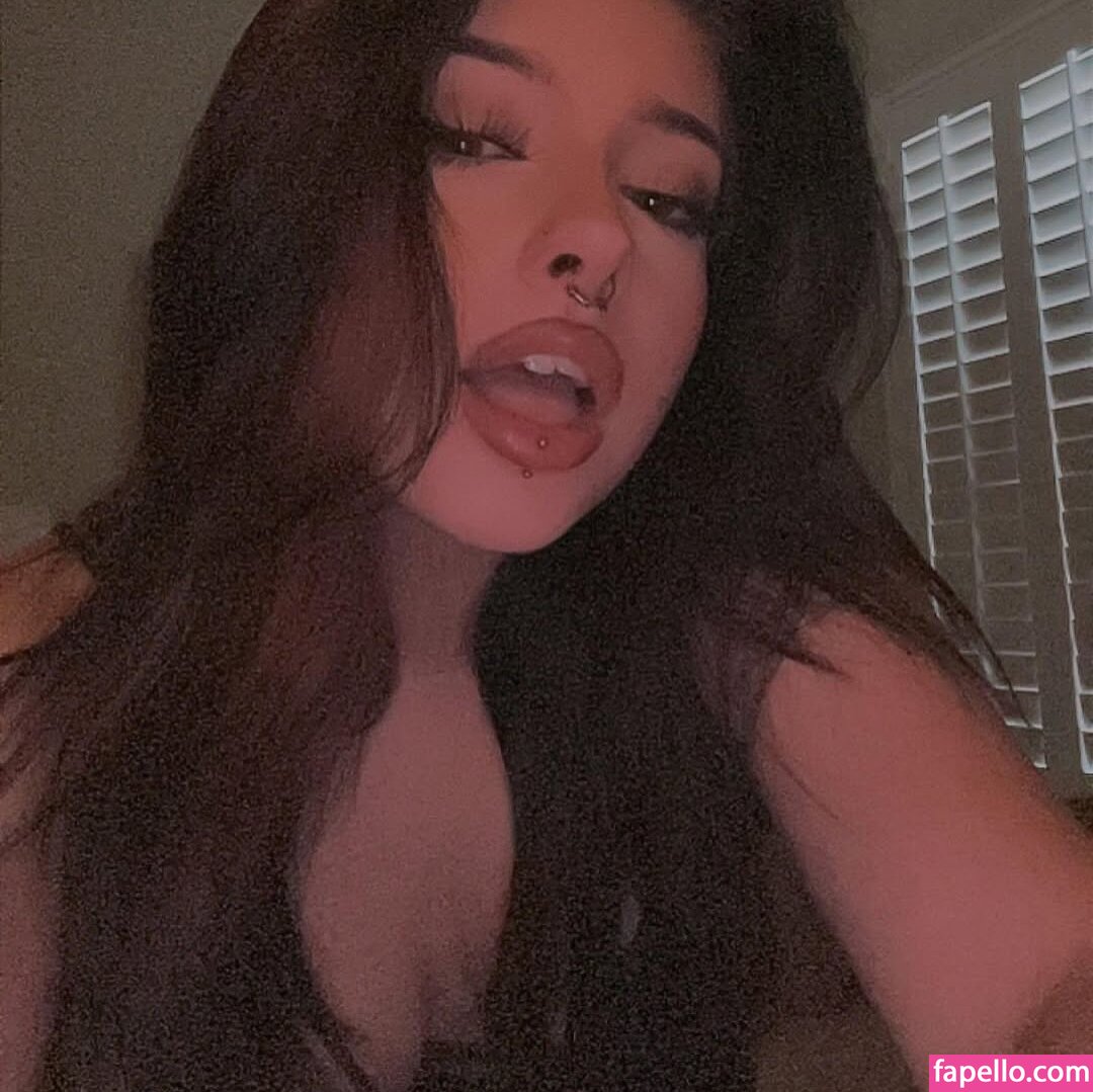 Annebelle / bbright.duskk Nude Leaked  Photo #1