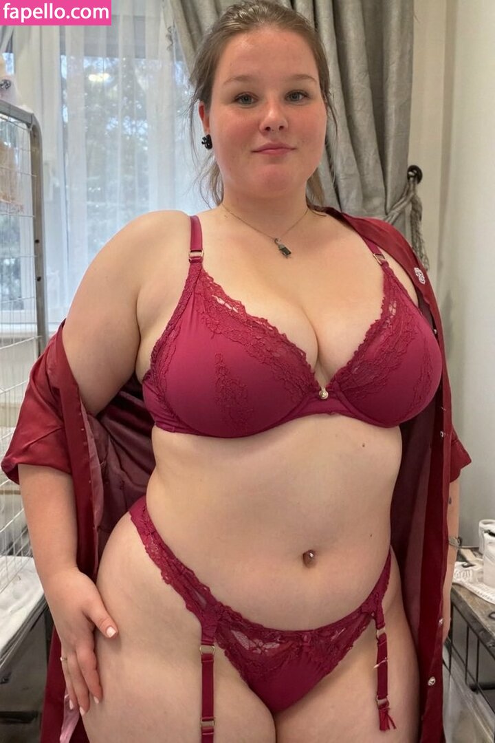 BBW / bbw_layla / chubby / curvy ladies / embersweetsvip / monafaith / norarosejeanxx / vichotflix Nude Leaked OnlyFans Photo #9