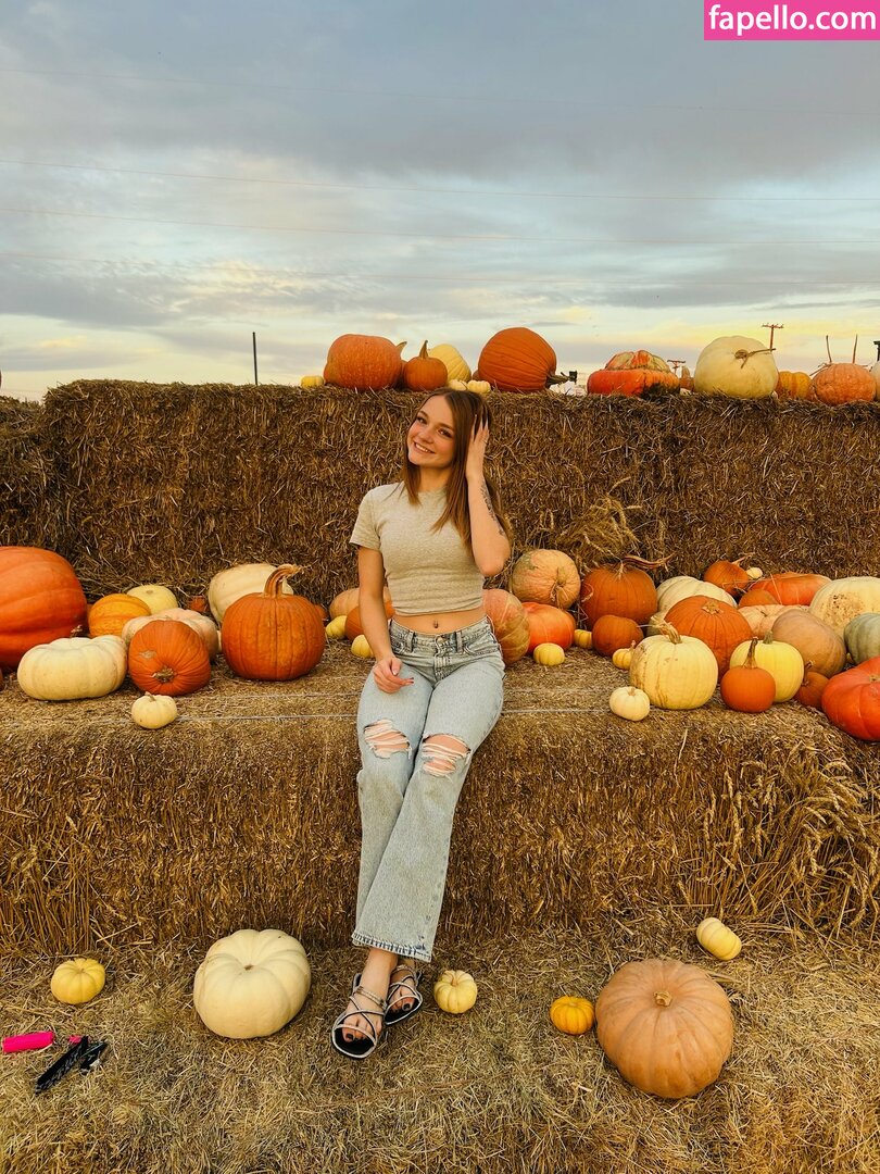 ava_bby_xoxo / ava_bbyyy / bby_ava Nude Leaked OnlyFans Photo #1