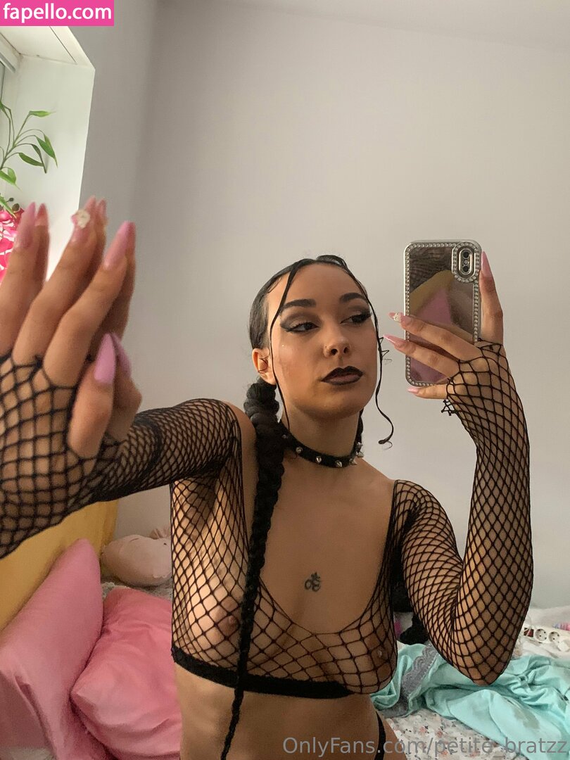 babybratzzzz / bby_bratzz Nude Leaked OnlyFans Photo #35