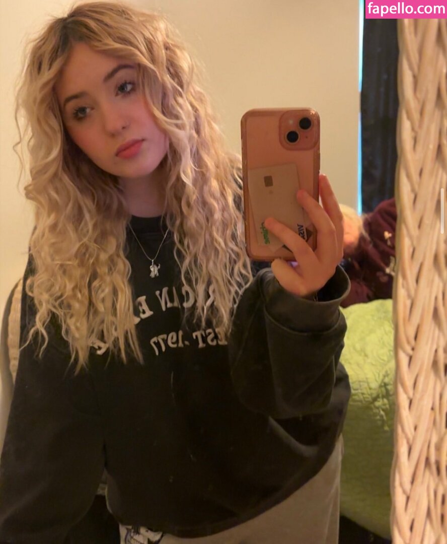 Bbyhanna18 / bbyhanna18___ Nude Leaked  Photo #3