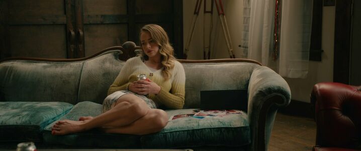 Britt Robertson #179