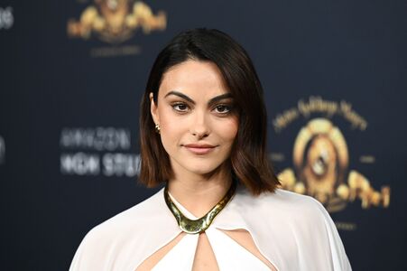 Camila Mendes #1178