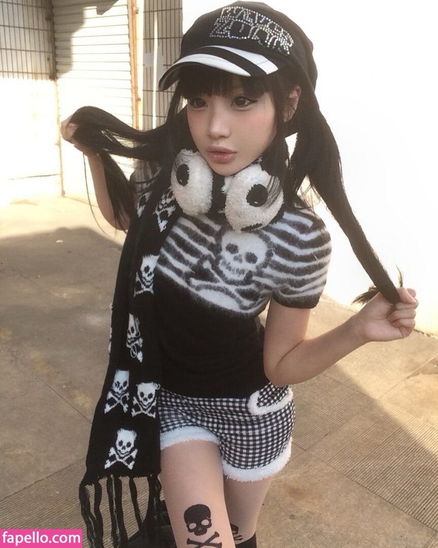 cccddon Nude Leaked  Photo #5