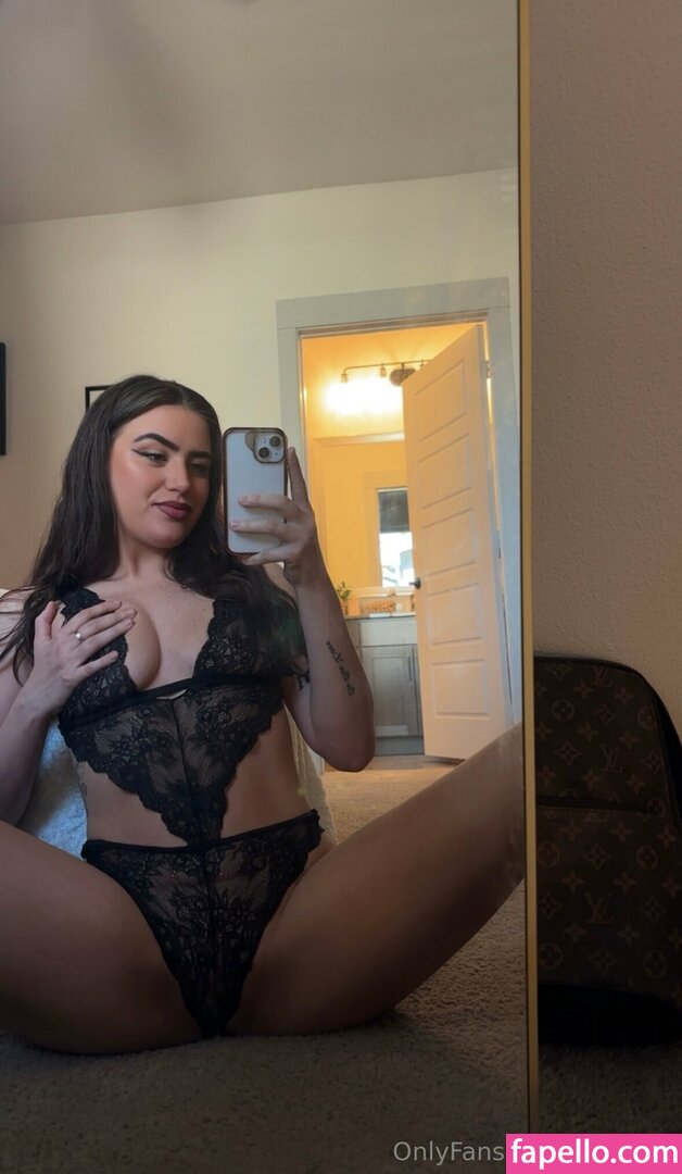 ccheyyx Nude Leaked OnlyFans Photo #1