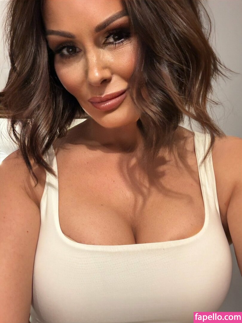 Chanelle Hayes #111