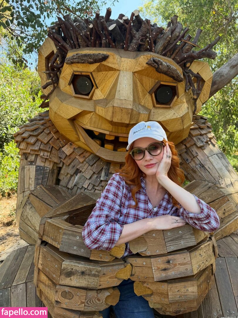 Christina Hendricks #2326